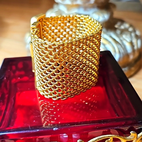 Gold Tone Wide Mesh Bracelet - Picture 4 of 6